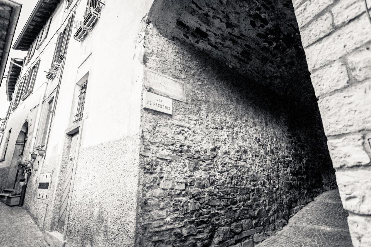 Vecchio Borgo Villa Torno Exterior photo